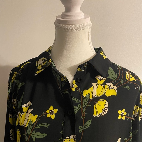 Floral Button Up Shirt Black Yellow Who What Wear Women’s Size Medium - Picture 2 of 11